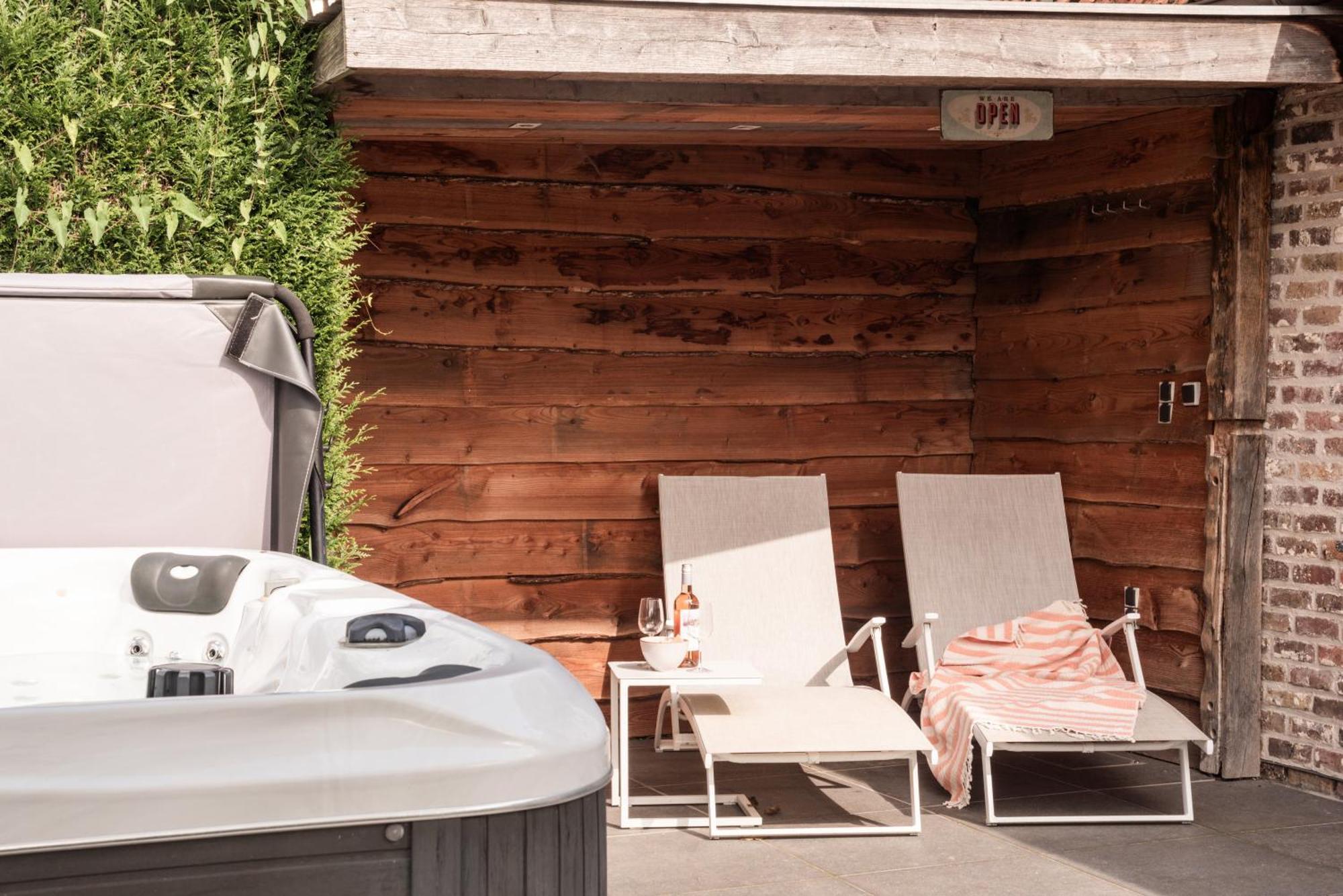 Feliz With Private Jacuzzi & Sauna * Oostkamp